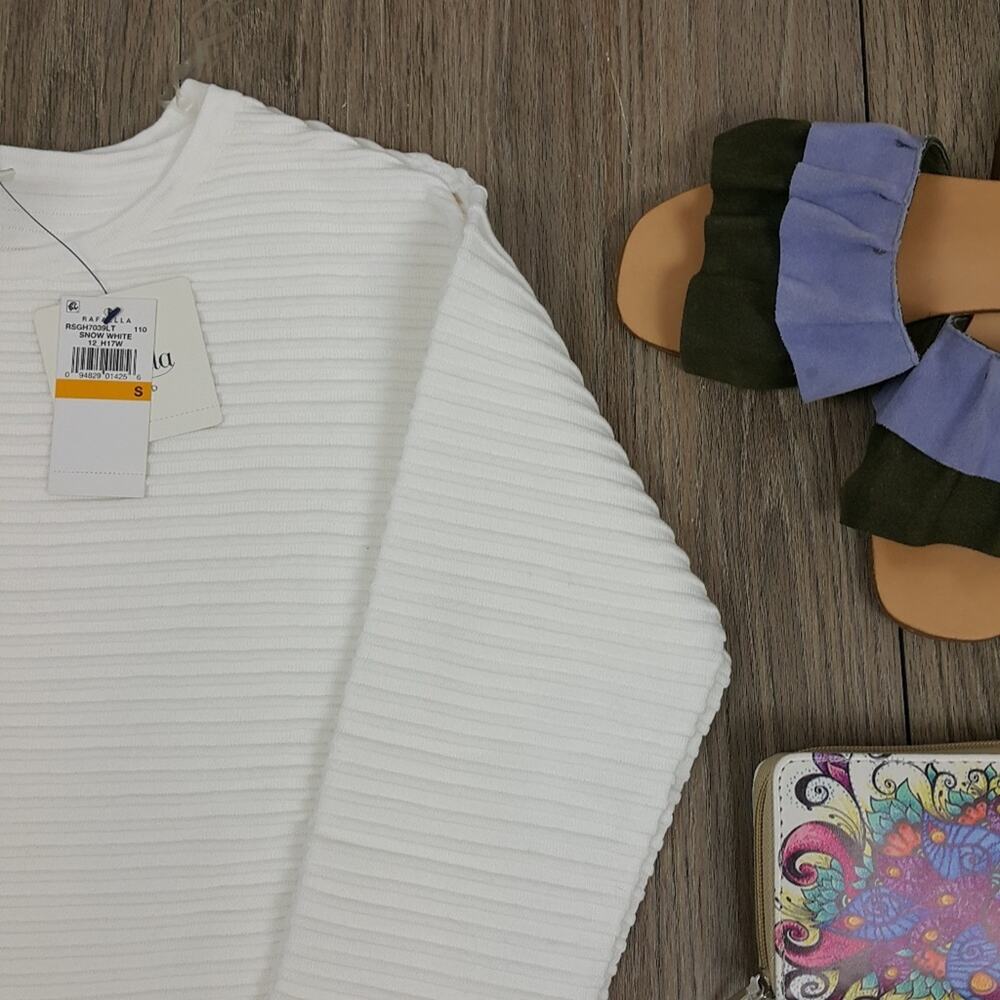 NWT Rafaella  white long sleeve knit top  sz S‎